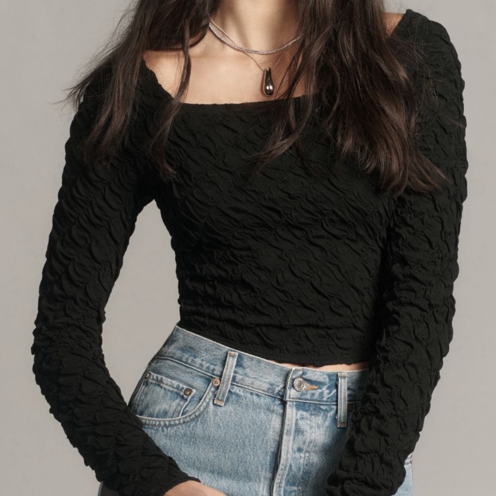 Anthropologie Maeve Long Sleeve Modern Popcorn Crop Top